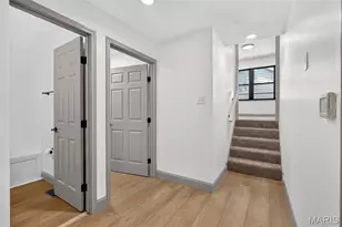 1225 Roth Hill Dr, Maryland Heights, MO 63043 - Photo 15