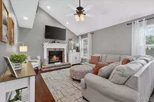 303 Whispering Woods Dr, Saint Peters, MO 63304 - Photo 11