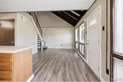 2760 Grants Parkway, Florissant, MO 63031 - Photo 5