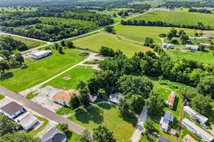 546 Chestnut St, Hawk Point, MO 63349 - Photo 43