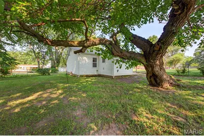 546 Chestnut Street, Hawk Point, MO 63349 - Photo 37