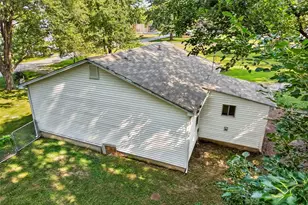 546 Chestnut St, Hawk Point, MO 63349 - Photo 55