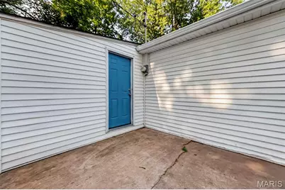 546 Chestnut Street, Hawk Point, MO 63349 - Photo 33
