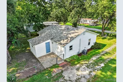 546 Chestnut Street, Hawk Point, MO 63349 - Photo 51