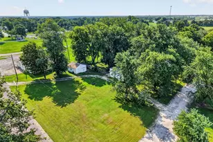 546 Chestnut St, Hawk Point, MO 63349 - Photo 5