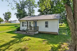 546 Chestnut St, Hawk Point, MO 63349 - Photo 43