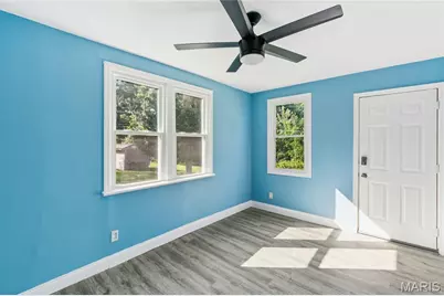 8021 Titus Road, Hanley Hills, MO 63114 - Photo 17