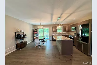 4024 Breckenridge Drive, Hannibal, MO 63401 - Photo 5