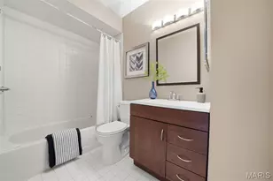 1120 Beau Jardin Ct, Saint Louis, MO 63146 - Photo 17