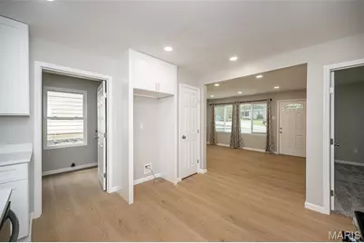 7706 Genesta Street, Affton, MO 63123 - Photo 9