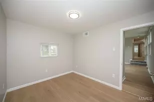 7706 Genesta St, Affton, MO 63123 - Photo 15