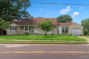 907 Edgar Rd, Webster Groves, MO 63119 - Photo 1