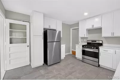 907 Edgar Road, Webster Groves, MO 63119 - Photo 15