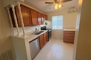 1812 Gascony Parc Dr, Lake Saint Louis, MO 63367 - Photo 13