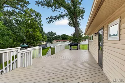 628 Sessions Avenue, Saint Louis, MO 63126 - Photo 27