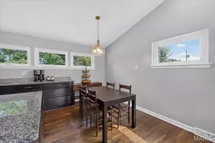 628 Sessions Ave, Saint Louis, MO 63126 - Photo 7