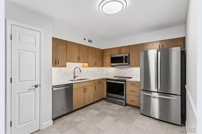 918 Hanna Place Court #F, Ballwin, MO 63021 - Photo 7