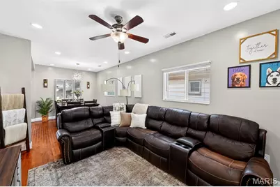 4725 Hummel Avenue, Saint Louis, MO 63116 - Photo 3