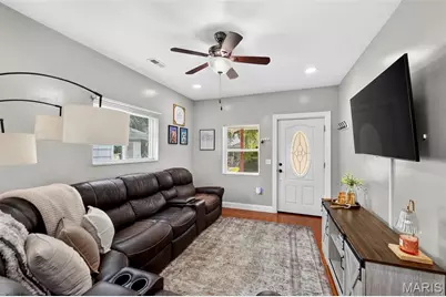 4725 Hummel Avenue, Saint Louis, MO 63116 - Photo 5