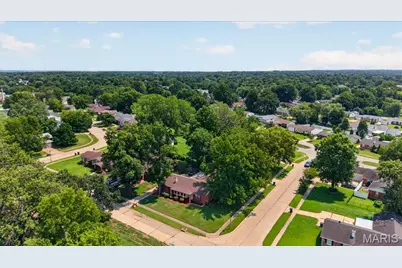 3608 Whispering Woods Drive, Florissant, MO 63031 - Photo 35