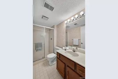 13720 Mason Green Court, Ballwin, MO 63011 - Photo 37