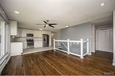 6064 W Cabanne Place, Saint Louis, MO 63112 - Photo 7