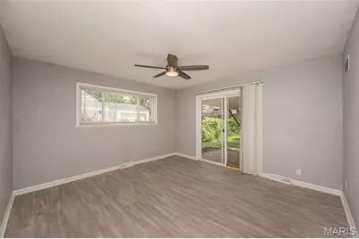 6064 W Cabanne Place, Saint Louis, MO 63112 - Photo 15