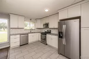 6064 W Cabanne Pl, Saint Louis, MO 63112 - Photo 11