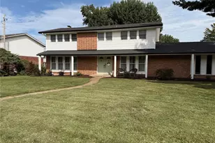 1 Oakland Hills Dr, Chesterfield, MO 63017 - Photo 1