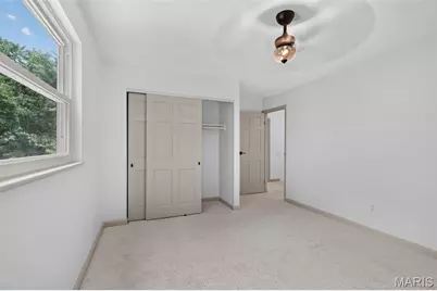 12215 Country Manor Lane, Saint Louis, MO 63141 - Photo 35