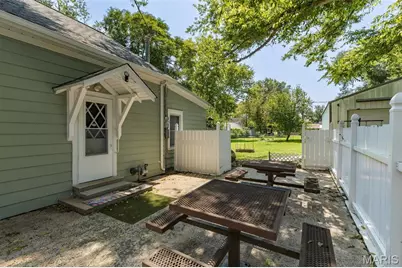 418 W College Street, Farmington, MO 63640 - Photo 31