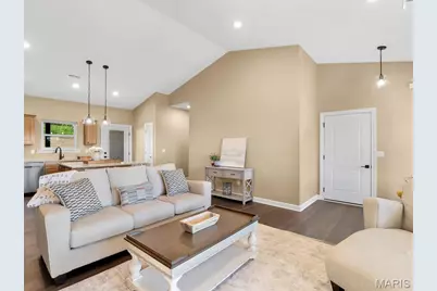 131 Stone Ledge Drive, Saint Clair, MO 63077 - Photo 7