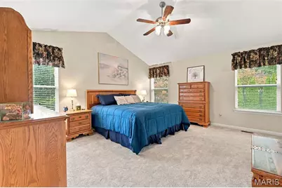 409 Mannington Drive, Saint Peters, MO 63376 - Photo 5
