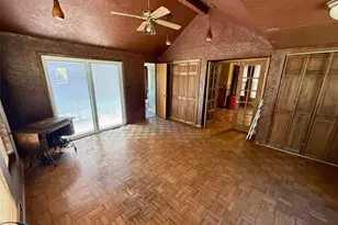 219 N Main Cross St, Bowling Green, MO 63334 - Photo 9