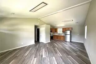 108 N 18th St, Bowling Green, MO 63334 - Photo 3