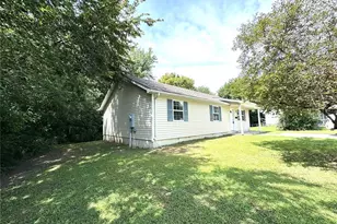 108 N 18th St, Bowling Green, MO 63334 - Photo 3