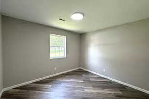 108 N 18th St, Bowling Green, MO 63334 - Photo 13