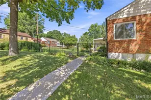 1341 Pinetree Ln, Saint Louis, MO 63119 - Photo 29