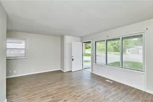 1658 Kappel Dr, Saint Louis, MO 63136 - Photo 9