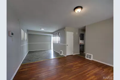 108 Perthshire Road, Unincorporated, MO 63137 - Photo 3