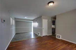 108 Perthshire Rd, Unincorporated, MO 63137 - Photo 3