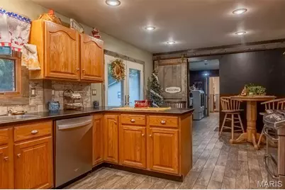 98 Wooden Nickel Drive, Foley, MO 63347 - Photo 5