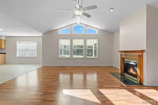4944 Walnut Grove Dr, Villa Ridge, MO 63089 - Photo 7