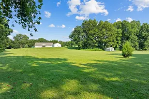 4944 Walnut Grove Dr, Villa Ridge, MO 63089 - Photo 11