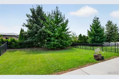 3404 Charlestowne Crossing Drive, Saint Charles, MO 63301 - Photo 29