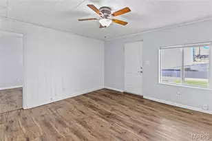 121 Chestnut St, Festus, MO 63028 - Photo 9
