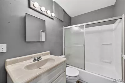 729 Beardsley Court, Ferguson, MO 63135 - Photo 15