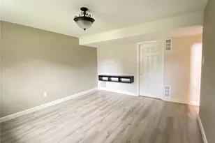 1817 Enola Ct, Kirkwood, MO 63122 - Photo 13
