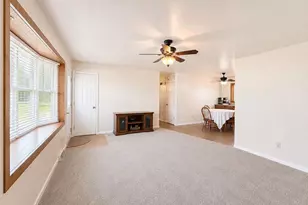 320 N 11th St, De Soto, MO 63020 - Photo 11