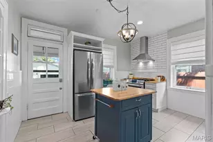 6427 Pernod Ave, Saint Louis, MO 63139 - Photo 9